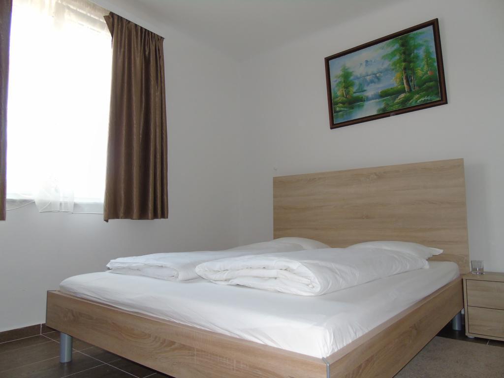 Cafe 168 Bed and Breakfast Βιέννη Δωμάτιο φωτογραφία