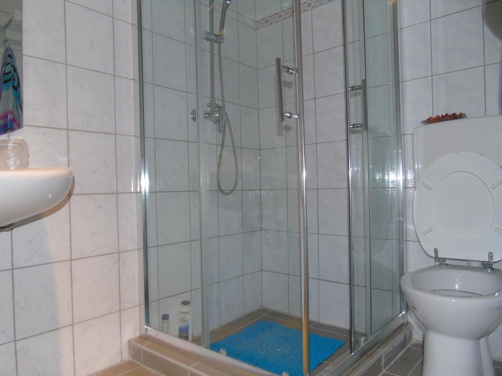 Cafe 168 Bed and Breakfast Βιέννη Δωμάτιο φωτογραφία